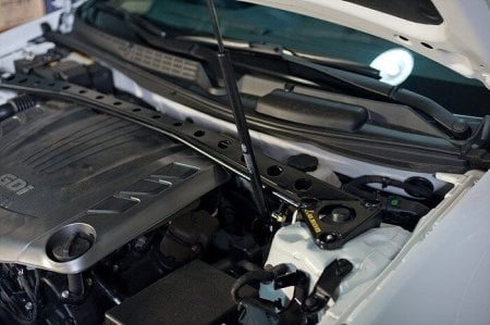 (image for) Luxon Genesis Coupe Strut Bar 2010 – 2016